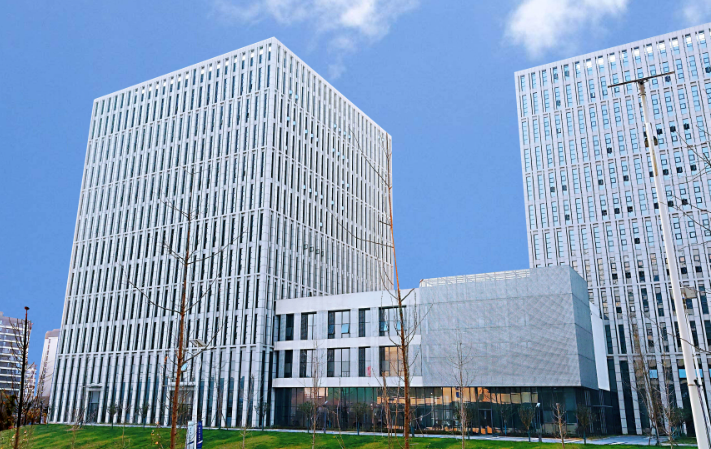 家居百货一件代发选品策略:嵘睦电商供货渠道与品控要点解析
